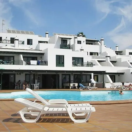Pueblos Aparthotel 2*