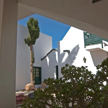 Aparthotel Pueblos 2*